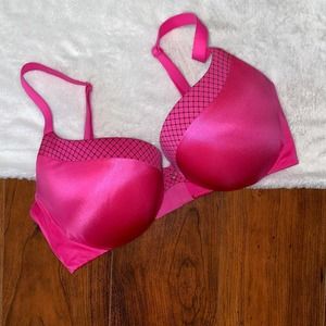 Women's Victoria's Secret Pink Push-Up/Pigeonnant Bra size 34D